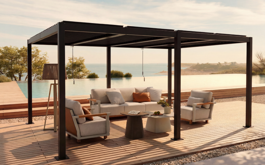 Adjustable Venetian blinds for shading