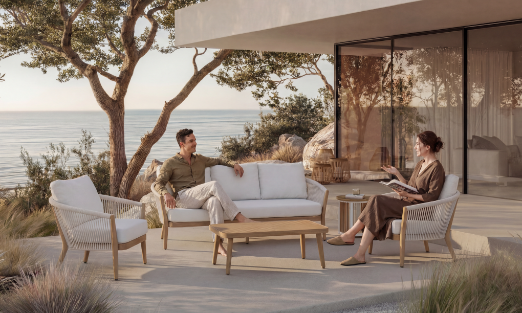 Adapts to Every Outdoor Moment