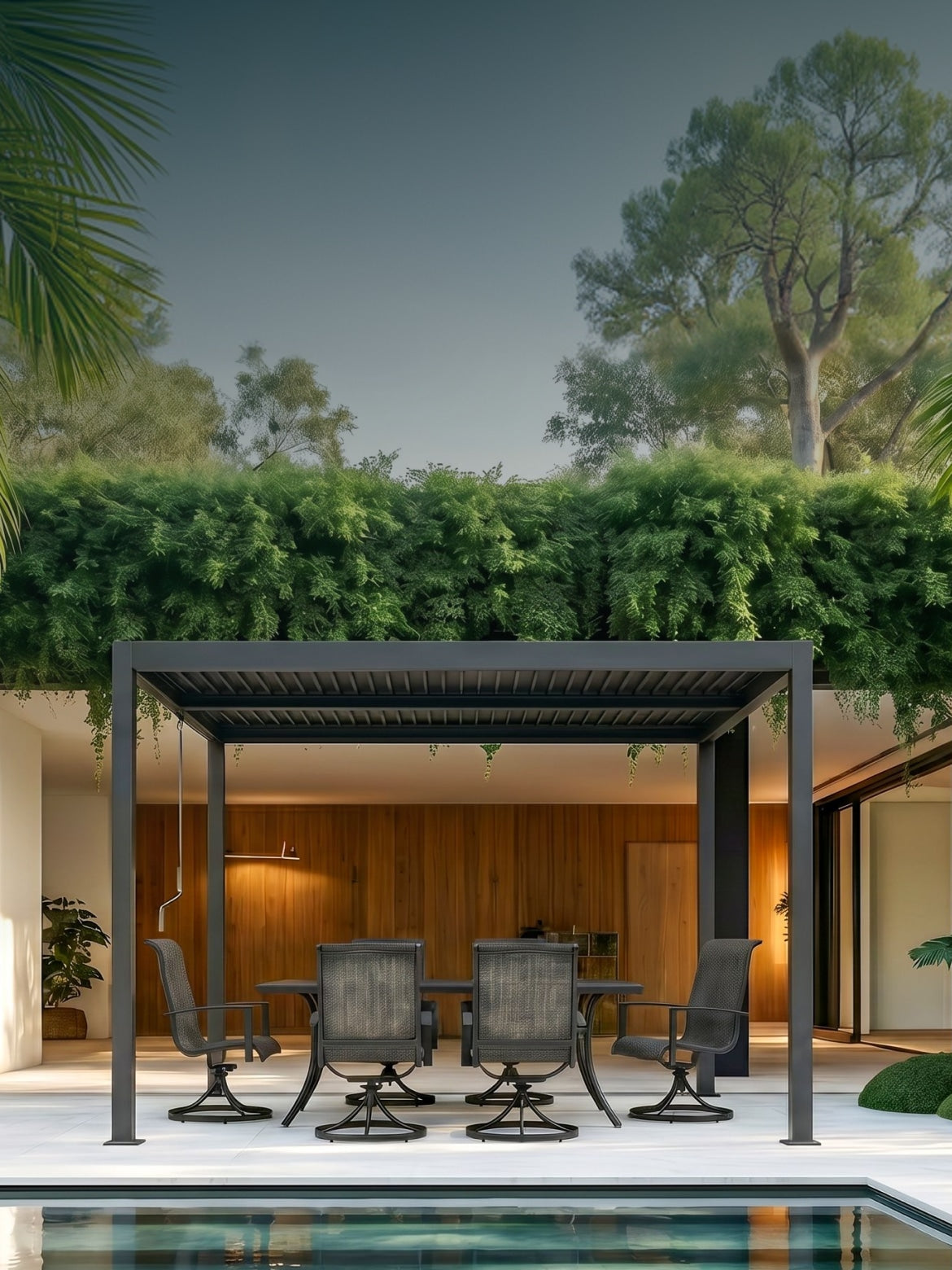 Adjustable Venetian blinds for shading